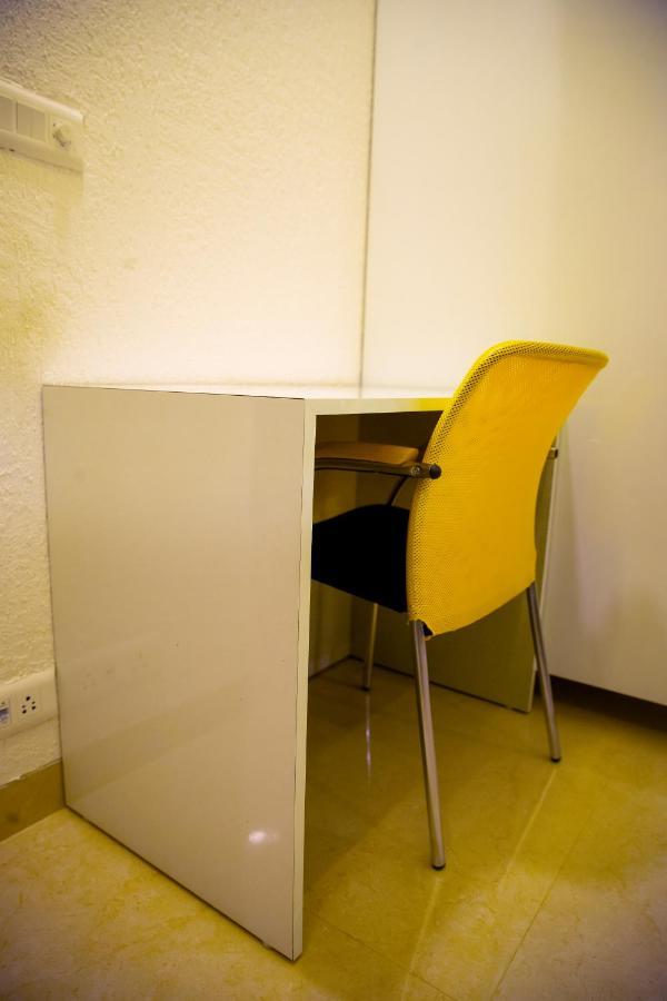 Lime Tree Luxury Studio - Service Apartment Near Artemis Hospital ,Gurgaon Buitenkant foto
